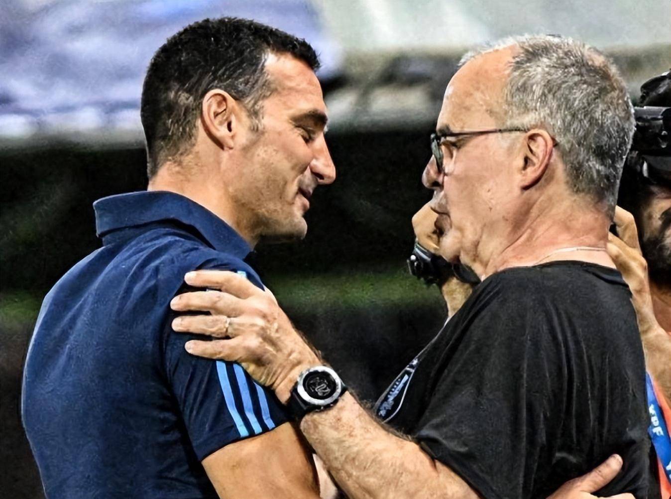 冰岛队不负众望，坚守阵地取得胜利的简单介绍