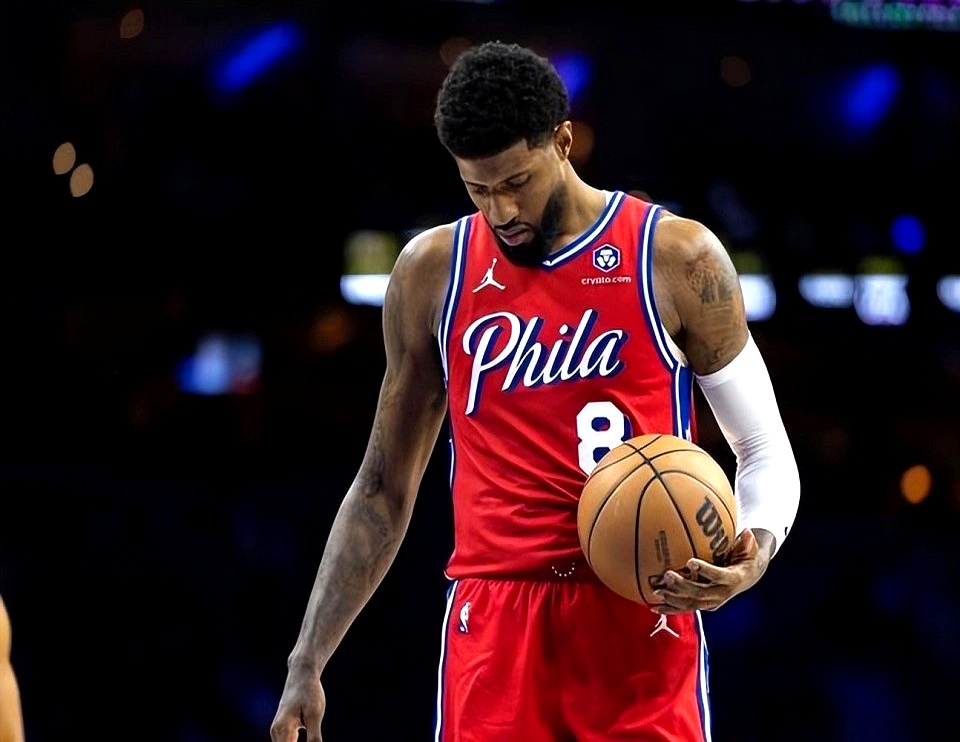 包含恩比德内线运球新技绝伦，76人队内球队蹄疾飞奔的词条