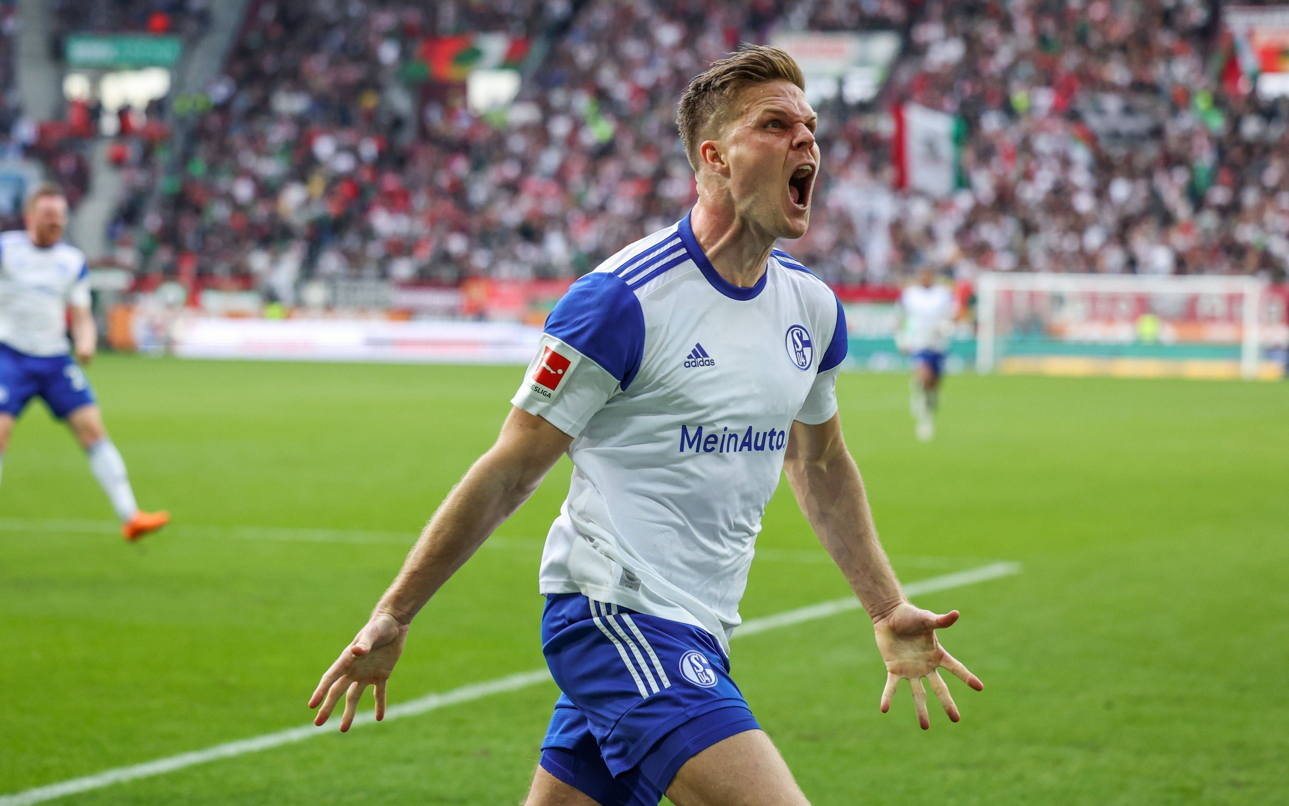 开云平台-包含沙尔克04大将伤愈复出，球队士气大振的词条