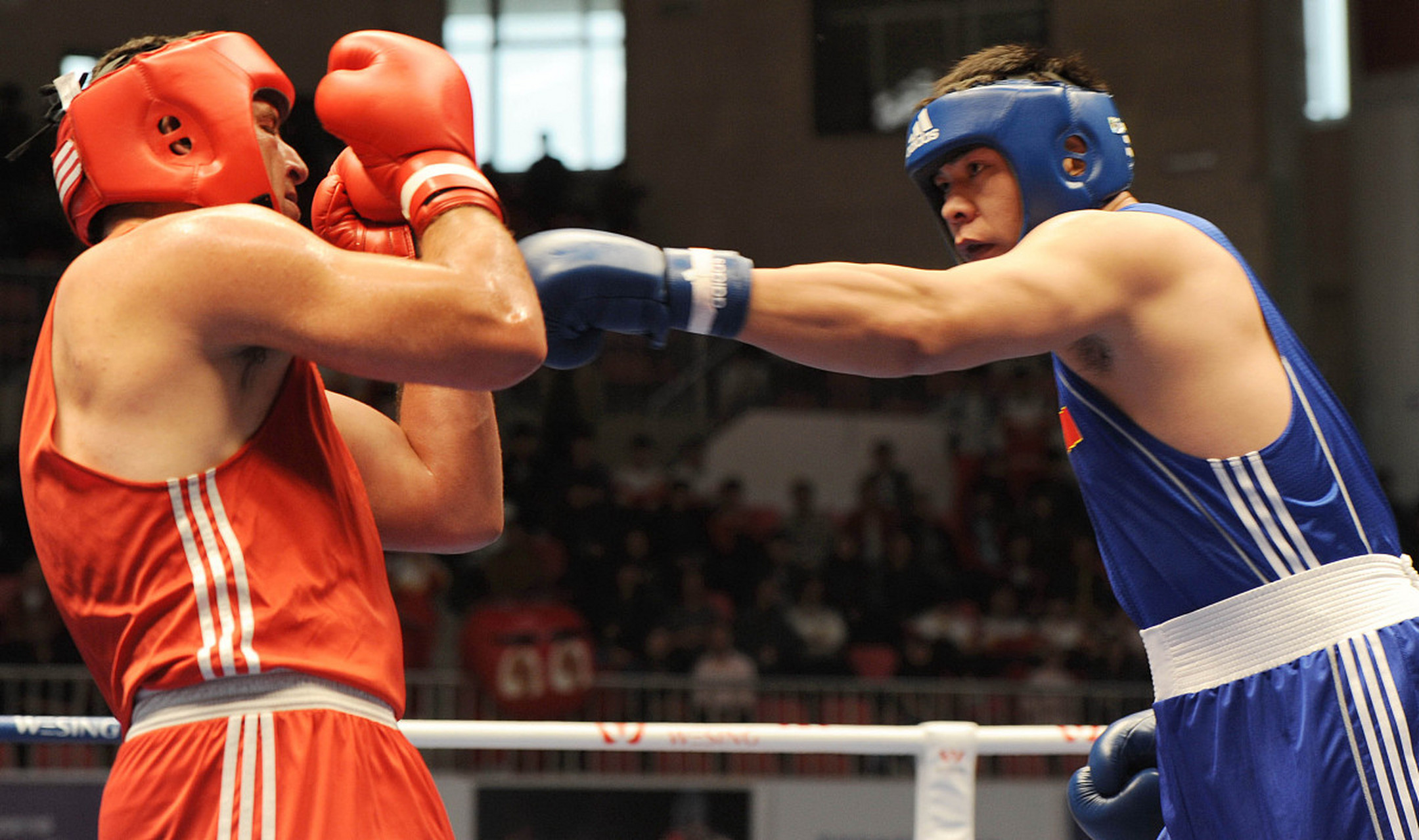 热血角逐!体育赛场上的激烈对抗的简单介绍 热血角逐!体育赛场上的激烈对抗的简单介绍