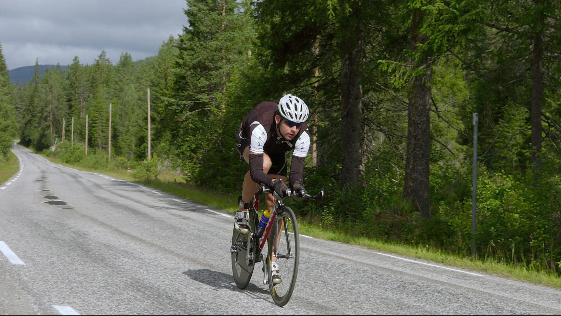 星月陨落，白鹰振翅，莫德里奇点燃赛场，波兰横扫土耳其书写历史唯一篇章